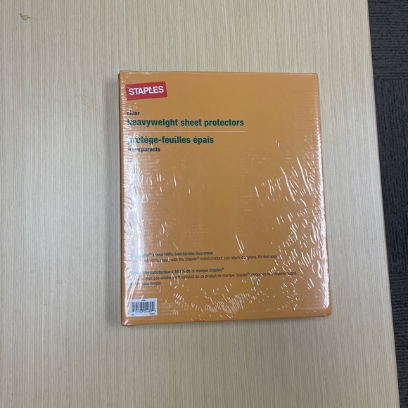 📄 Staples Clear Heavyweight Sheet Protectors 📄 - Picture 5 of 6